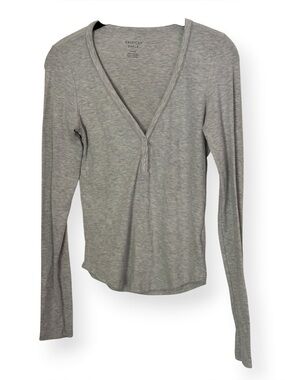 American Eagle Outfitters Women's Light Gray Long-Sleeve Henley